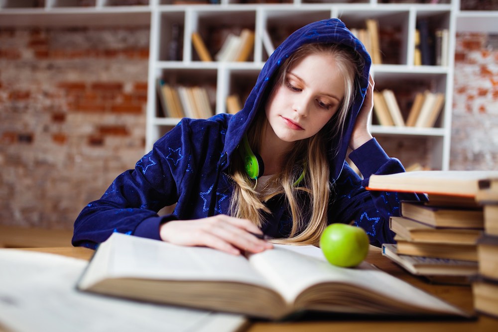 How to Recognize and Support an Anxious Child | JSSA